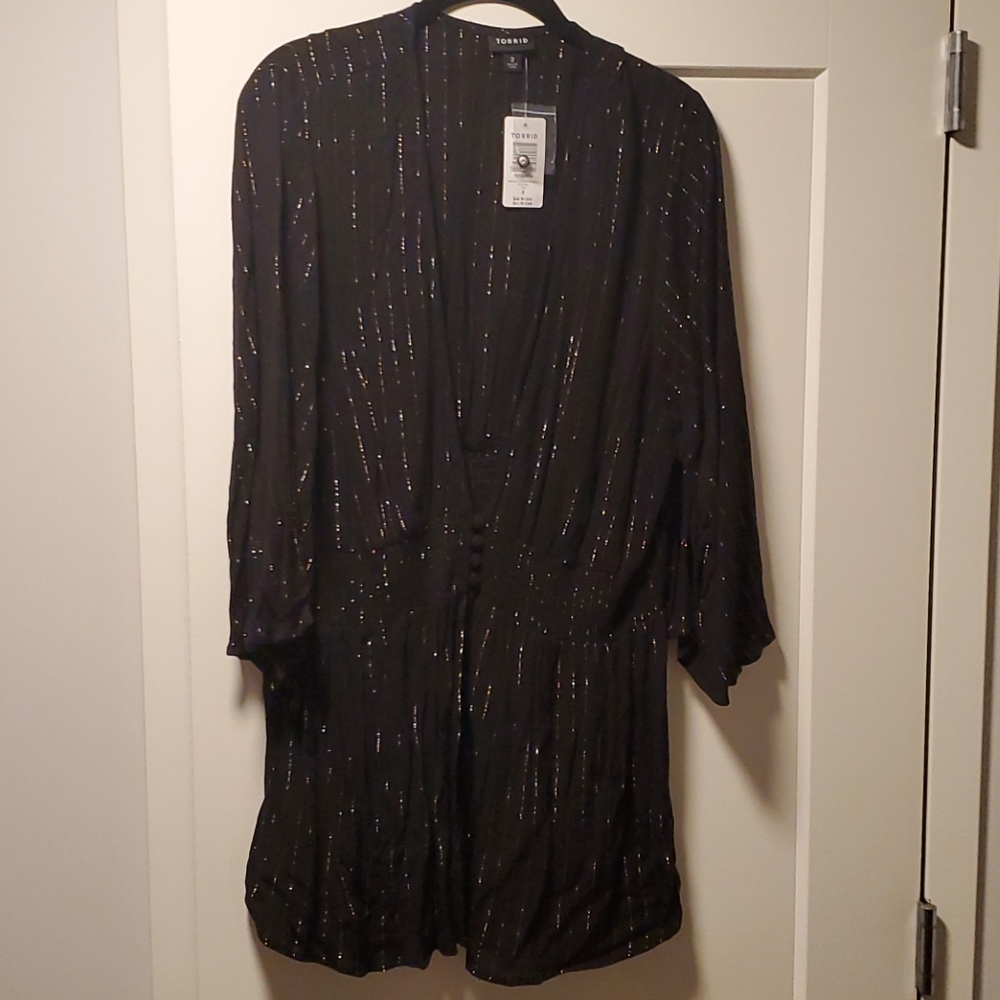 Torrid gold&black baby doll smocked top